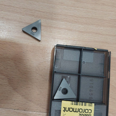 Ceramic turning inserts TNGA 220408T01020 650