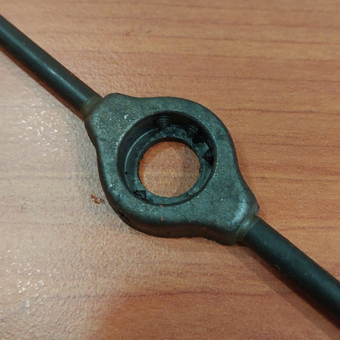 Thread die handle 16 x 5mm