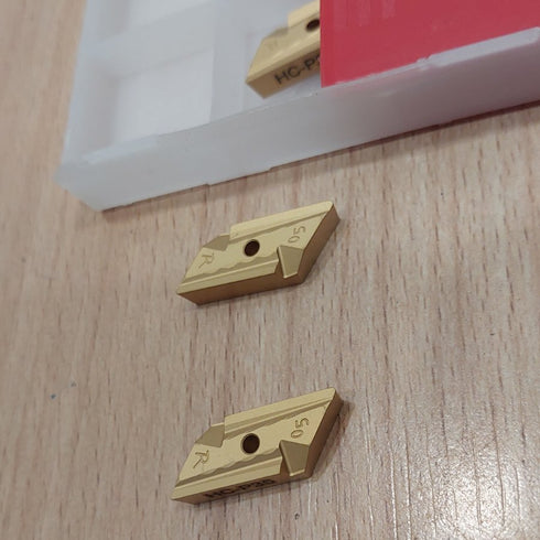 Turning inserts ΚΝUΧ 160405ER-N11 LP4002