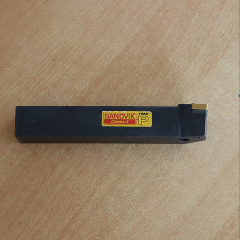 Turning toolholder left PSKNL 2525M12